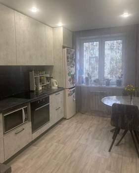 3-к квартира, вторичка, 66м2, 7/10 этаж