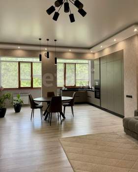 2-к квартира, вторичка, 70м2, 3/10 этаж