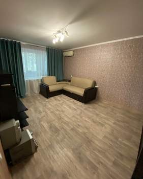 2-к квартира, вторичка, 49м2, 1/9 этаж