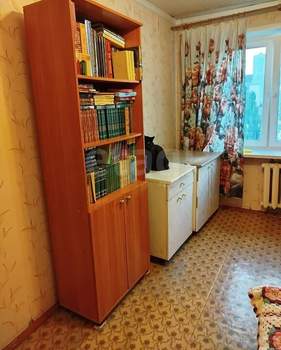 3-к квартира, вторичка, 57м2, 9/9 этаж