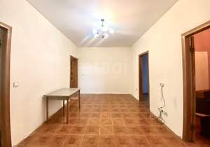 3-к квартира, вторичка, 49м2, 1/4 этаж