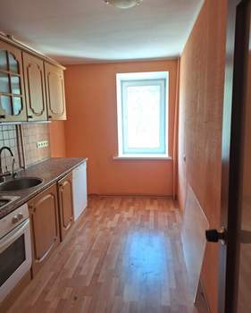 4-к квартира, вторичка, 77м2, 5/9 этаж