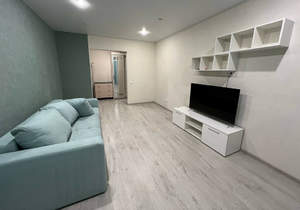 2-к квартира, вторичка, 58м2, 1/10 этаж