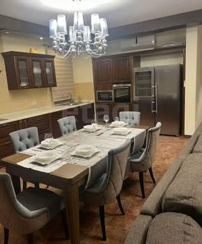 4-к квартира, вторичка, 154м2, 5/7 этаж