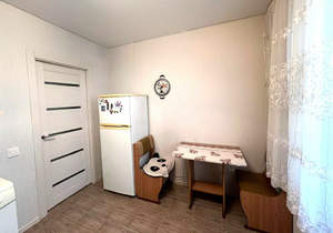 2-к квартира, вторичка, 37м2, 1/6 этаж