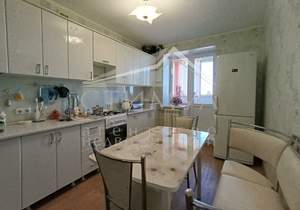 3-к квартира, вторичка, 110м2, 4/10 этаж