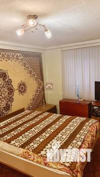 2-к квартира, вторичка, 54м2, 1/9 этаж