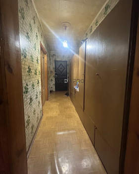 3-к квартира, вторичка, 64м2, 1/9 этаж