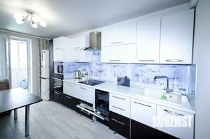 3-к квартира, вторичка, 108м2, 16/16 этаж