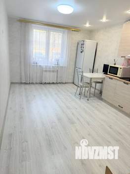 2-к квартира, вторичка, 62м2, 1/10 этаж