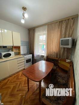 3-к квартира, вторичка, 63м2, 1/10 этаж