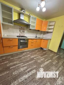 2-к квартира, вторичка, 52м2, 1/10 этаж