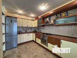 3-к квартира, вторичка, 130м2, 7/10 этаж