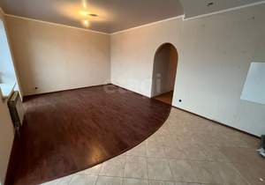 2-к квартира, вторичка, 54м2, 1/3 этаж