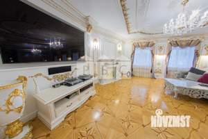 4-к квартира, вторичка, 208м2, 2/13 этаж