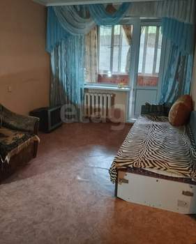 2-к квартира, вторичка, 42м2, 1/9 этаж