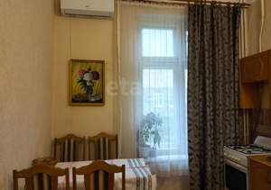 2-к квартира, вторичка, 37м2, 1/4 этаж