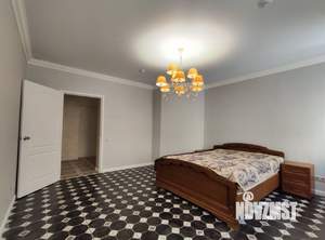 4-к квартира, вторичка, 109м2, 2/2 этаж