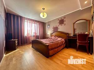4-к квартира, вторичка, 102м2, 4/10 этаж