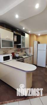 2-к квартира, вторичка, 64м2, 9/10 этаж