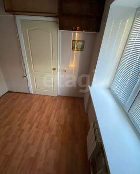 3-к квартира, вторичка, 43м2, 5/5 этаж