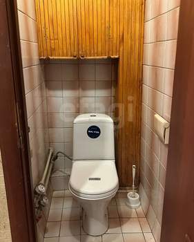 3-к квартира, вторичка, 64м2, 1/10 этаж