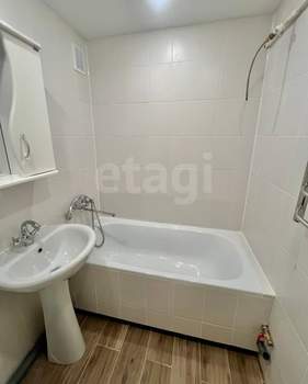 2-к квартира, вторичка, 42м2, 5/5 этаж