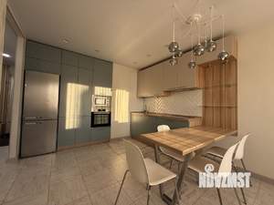 3-к квартира, вторичка, 81м2, 2/25 этаж