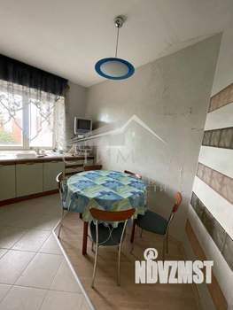 3-к квартира, вторичка, 106м2, 6/6 этаж