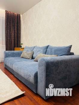 2-к квартира, вторичка, 60м2, 1/10 этаж