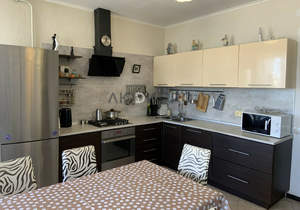 3-к квартира, вторичка, 111м2, 8/10 этаж