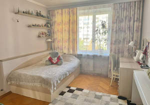 4-к квартира, вторичка, 190м2, 4/5 этаж