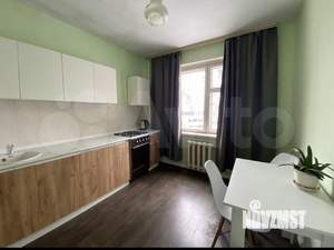 2-к квартира, вторичка, 54м2, 1/10 этаж