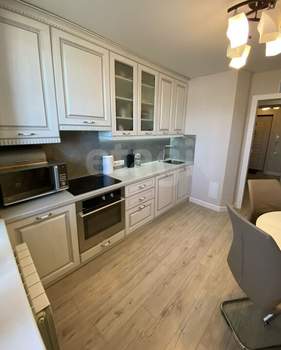 2-к квартира, вторичка, 58м2, 2/14 этаж