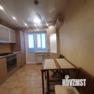 3-к квартира, вторичка, 74м2, 4/10 этаж