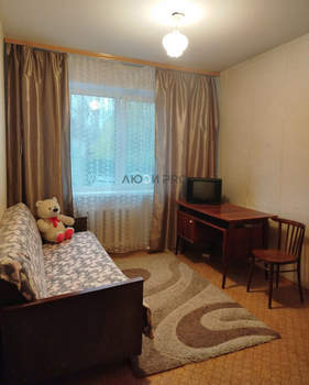 3-к квартира, вторичка, 65м2, 1/9 этаж