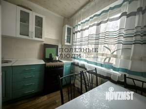 3-к квартира, вторичка, 58м2, 2/5 этаж