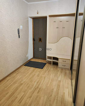 2-к квартира, вторичка, 61м2, 1/5 этаж