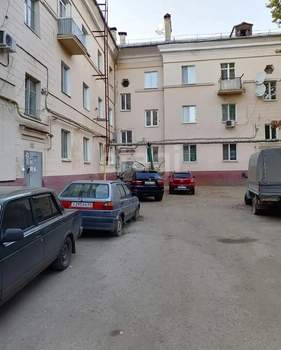 3-к квартира, вторичка, 74м2, 1/3 этаж