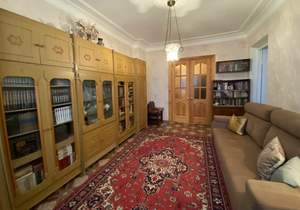 3-к квартира, вторичка, 72м2, 2/4 этаж