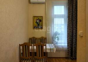 2-к квартира, вторичка, 37м2, 1/4 этаж