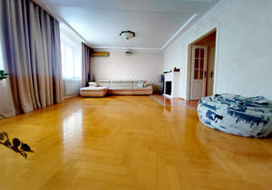 4-к квартира, вторичка, 190м2, 4/5 этаж