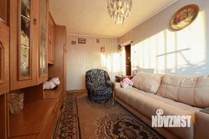 3-к квартира, вторичка, 58м2, 9/9 этаж