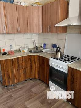 2-к квартира, вторичка, 52м2, 1/10 этаж