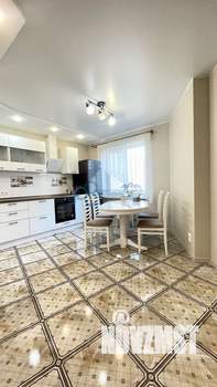 3-к квартира, вторичка, 82м2, 8/23 этаж