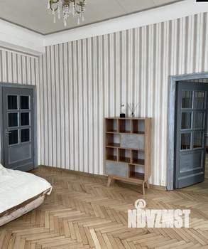2-к квартира, вторичка, 68м2, 4/4 этаж