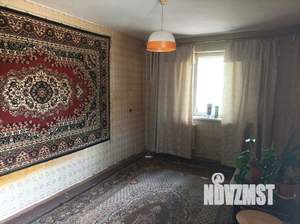 2-к квартира, вторичка, 42м2, 1/5 этаж