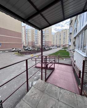 Студия квартира, вторичка, 40м2, 1/10 этаж