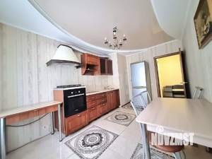 3-к квартира, вторичка, 74м2, 2/6 этаж