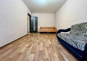 1-к квартира, вторичка, 44м2, 1/10 этаж